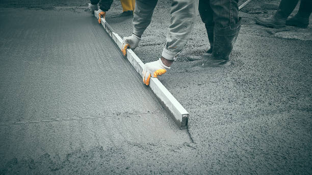 Best Concrete Driveway Installation  in Rhinelander, WI